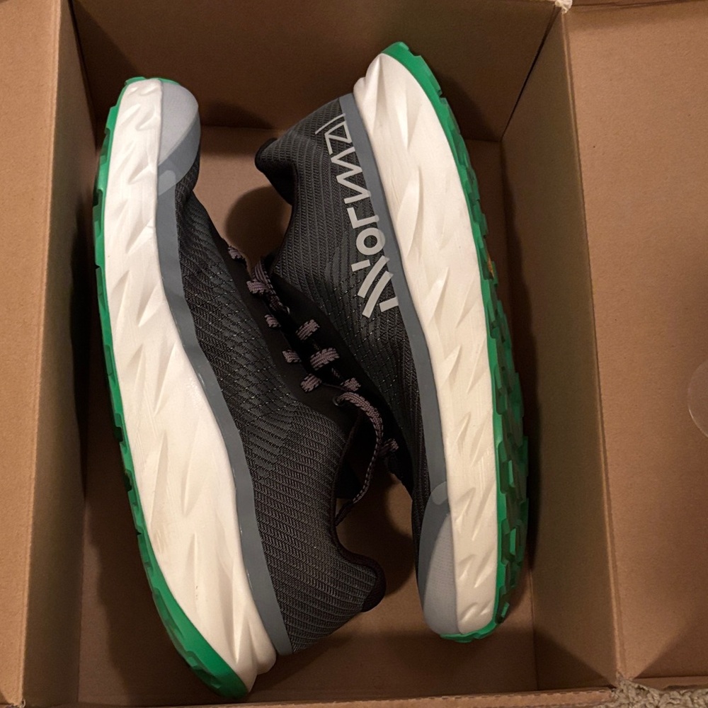 Nnormal Kjerag trail running shoes